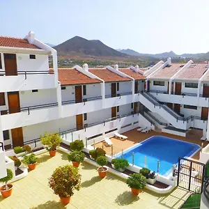 Stylish Flat And Pool With 3 Rooms, Sleeps 6, Cristianos Apartamento Los Cristianos (Tenerife)